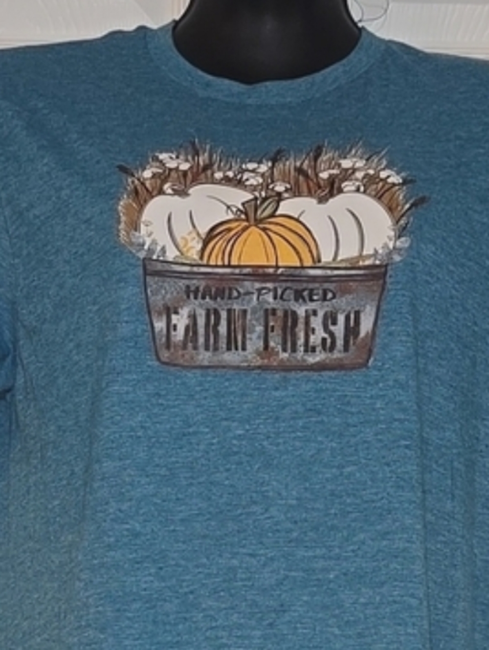 Gildan Teal Blue Green Fall Design Crew Neck T-Shirt size medium